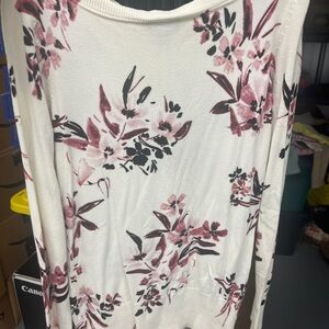 Floral‎ Print Sweater